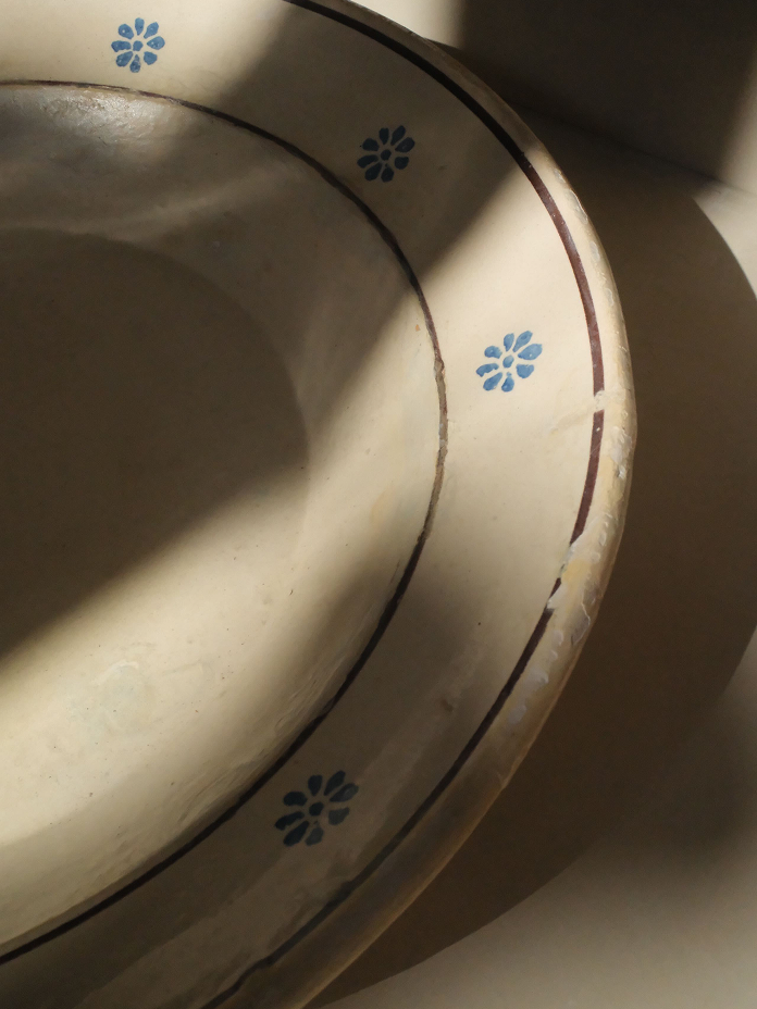 No 7. Vintage Apulian Serving Bowl