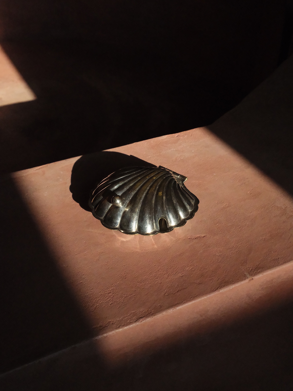 No 1. Vintage Shell Butter Dish