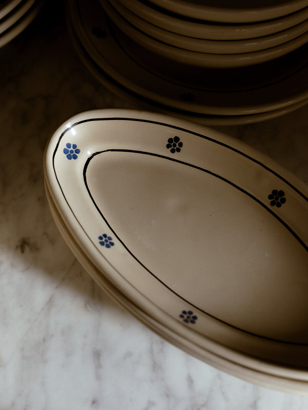 No 9. Small Oval Apulian Plate
