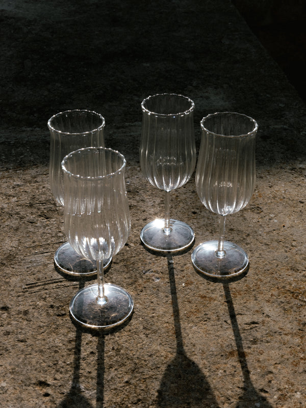 No 25. Tulip Wine Glass