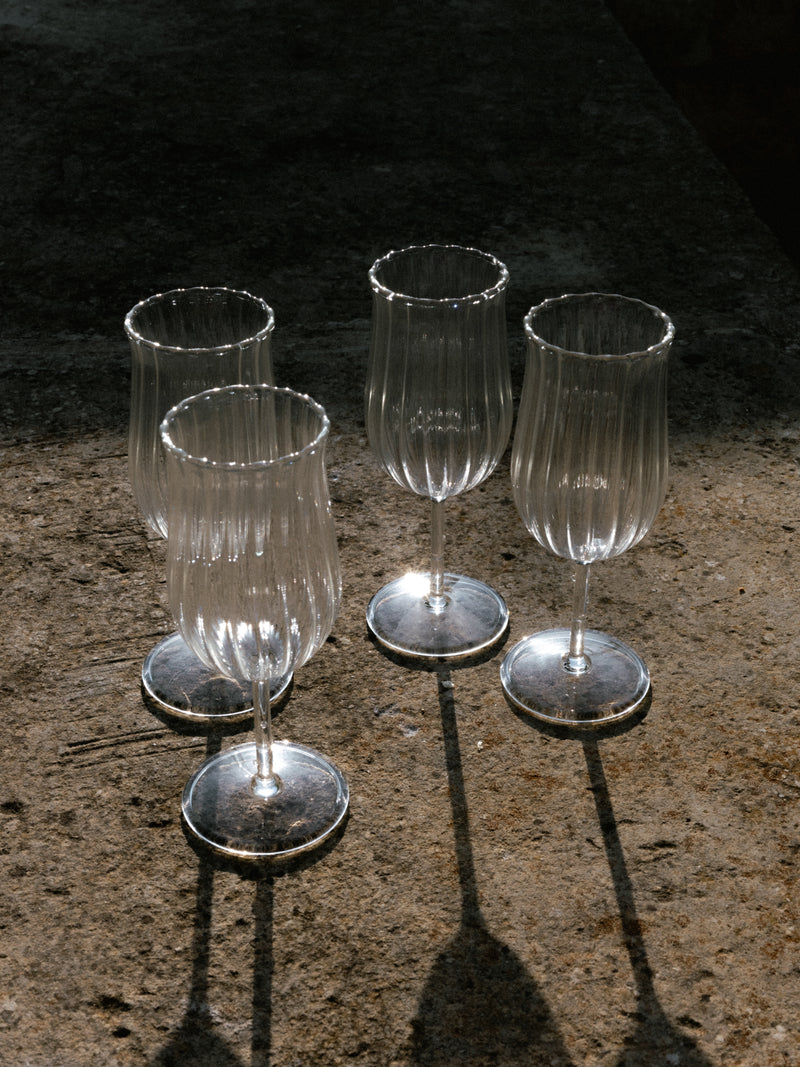 No 25. Tulip Wine Glass